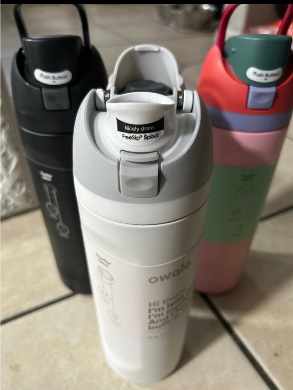 Two Owala 24oz shy marshmallow & very very dark travel SET Water Bottles +handle